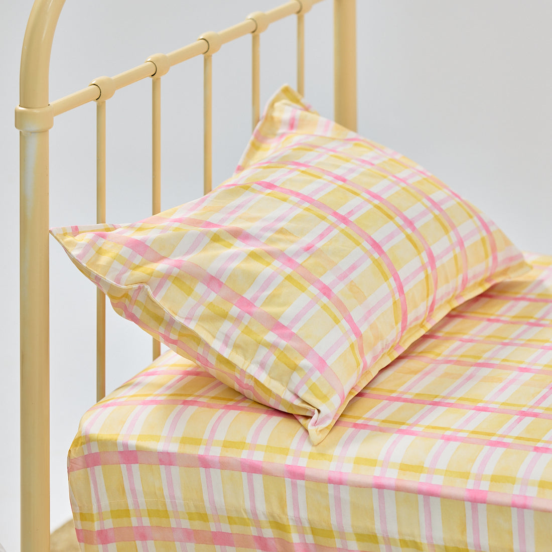 Peaches & Cream Gingham Waterproof Single Sheet