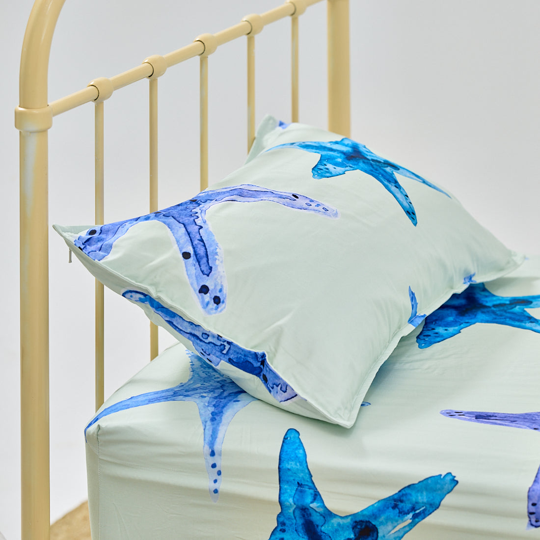 Ocean Starfall Waterproof Single Sheet